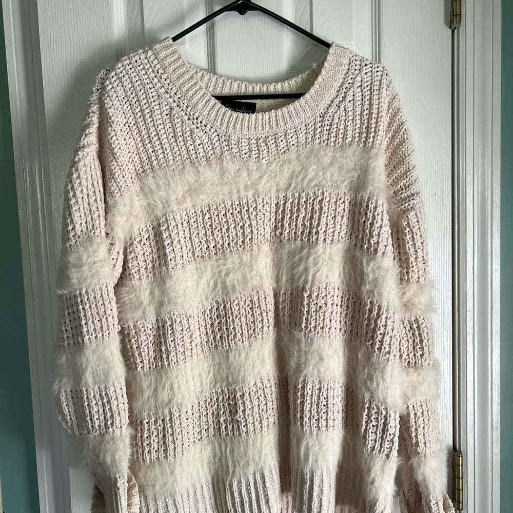 Elegant Cream Textured Sweater